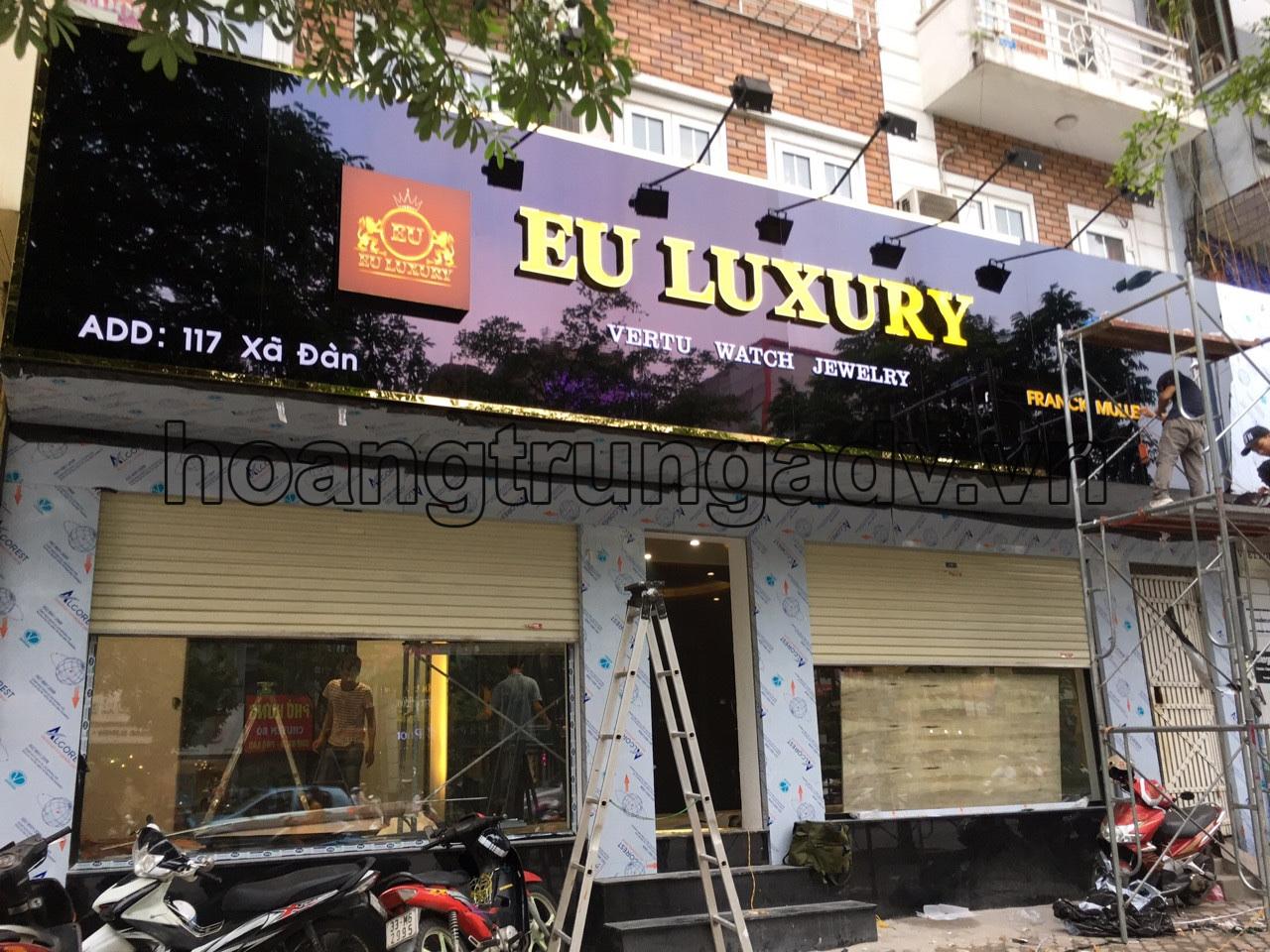 Làm biển quảng cáo tấm alu gương đen, vàng giá rẻ tại hà nội