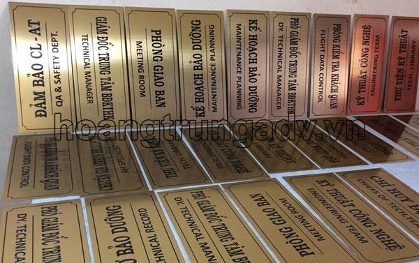Làm biển phòng ban mica, inox giá rẻ lấy ngay tại hà nội