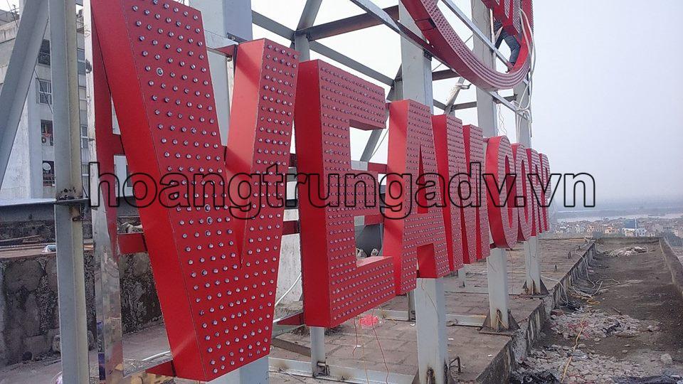 Làm chữ nổi gắn led trên nóc tòa nhà uy tín, chuyên nghiệp tại hà nội