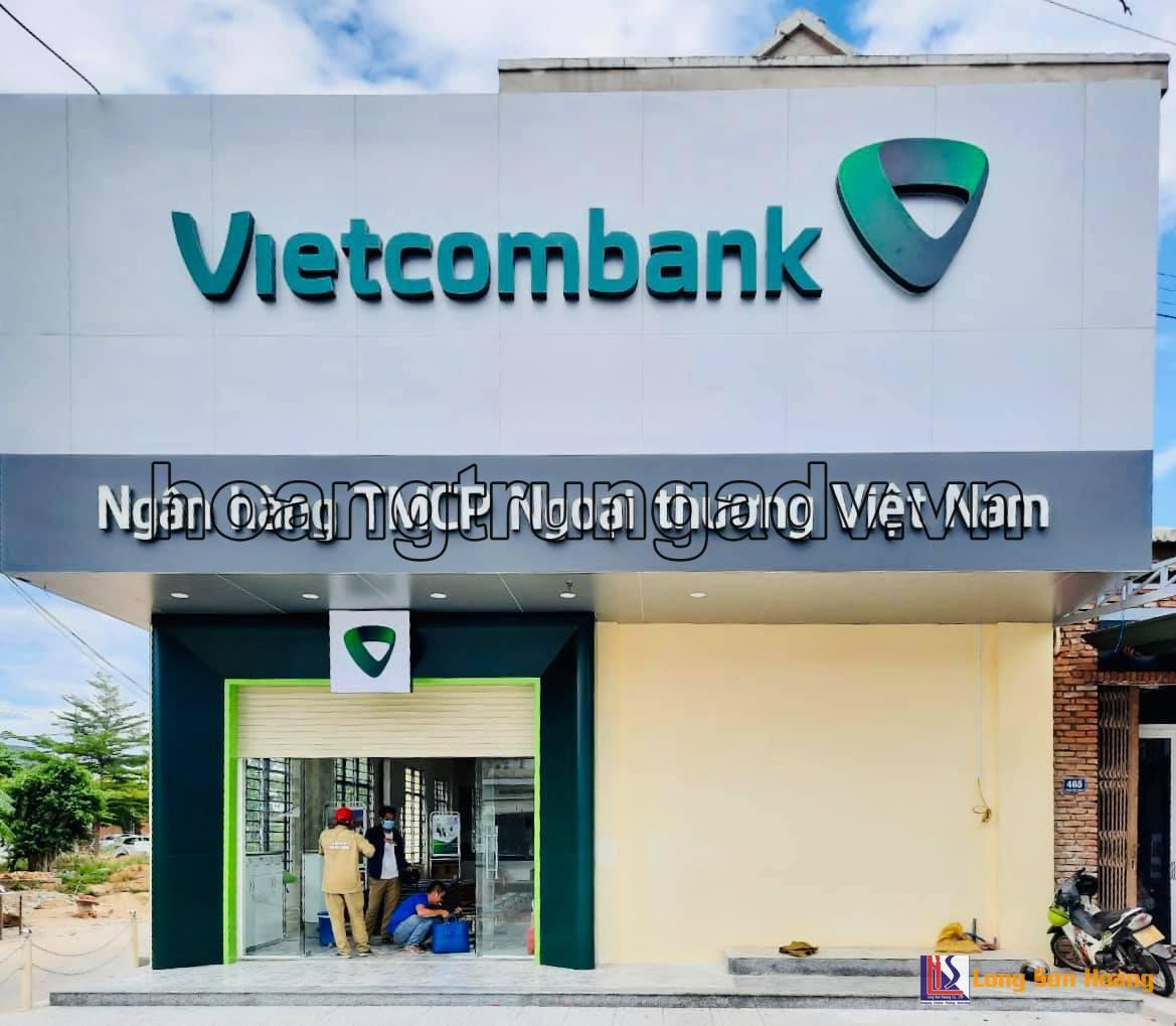 Làm biển bảng hiệu quảng cáo ngân hàng vietcombank